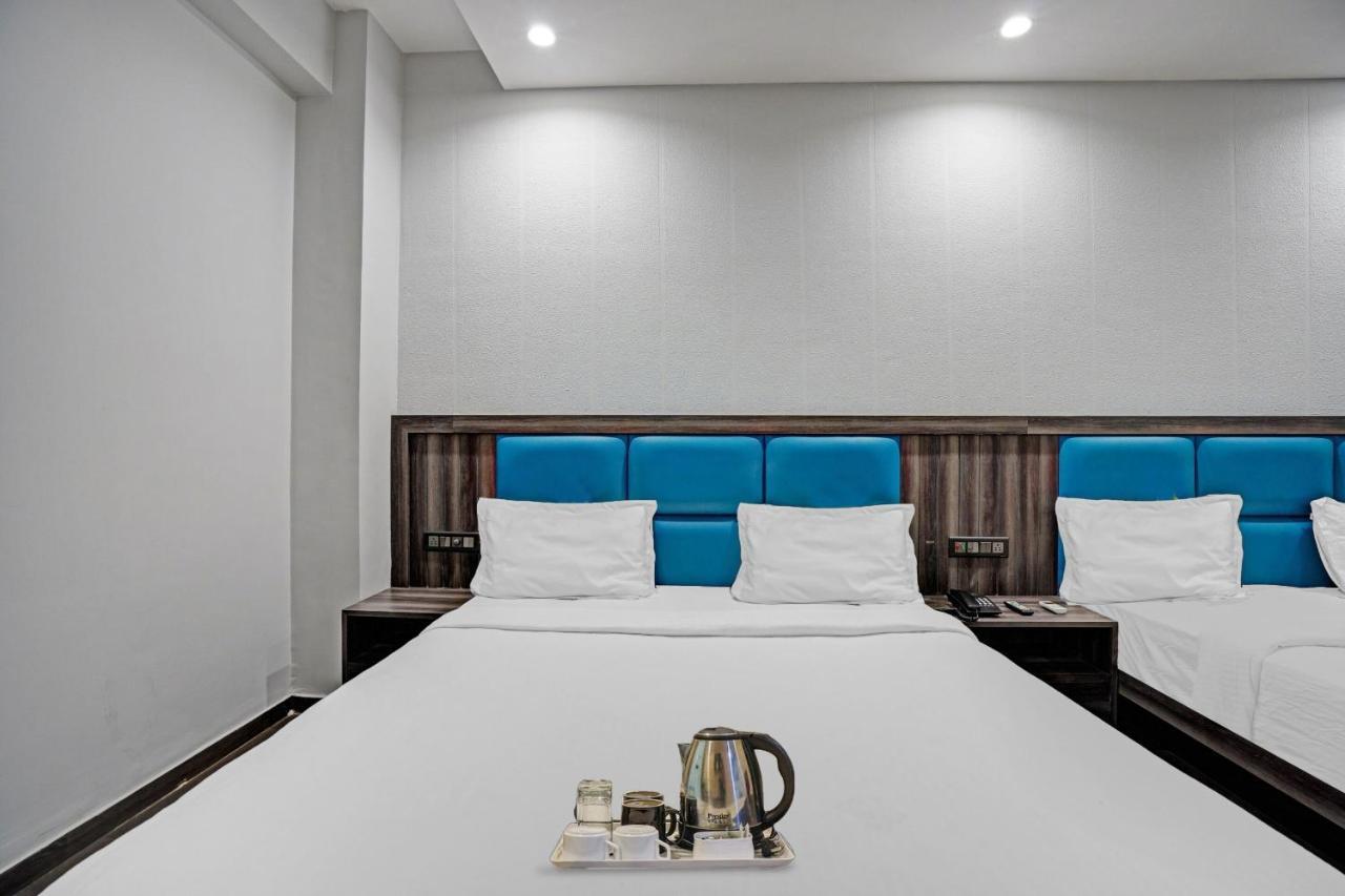 Super Oyo Townhouse 639 Hotel Citadel 2 Surat Exterior photo